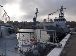 ВМСУ рассматривают три варианта довооружения катеров типа "Айленд"