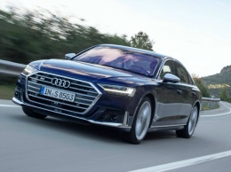Audi рассказала о динамике нового седана S8 с 571-сильным мотором