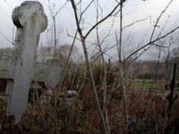 Украину всколыхнула трагедия: из могилы исчезло тело священника