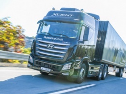 Hyundai испытала самоуправляемые грузовики при движении в колонне