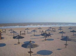 Ветер сдувал с места! Появились впечатляющие фото шторма в Азовском море