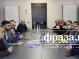 Главный уполномоченный по делам диаспоры Армении в Киеве встретился с депутатами Верховной Рады и армянской общиной
