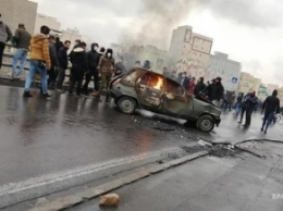 Беспорядки в Иране: власти пригрозили протестующим