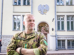 В Эстонии хочет выдать ополченцам оружие на дом