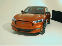 В сети опубликовали первые «живые» фото электрокара Ford Mustang Mach-E