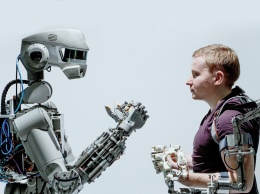 Так и потребность в людях отпадет: ученые научили роботов делать выводы - учатся не по дням, а по часам