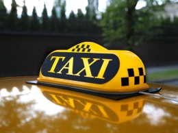 В Харькове пассажир устроил сюрприз водителю такси