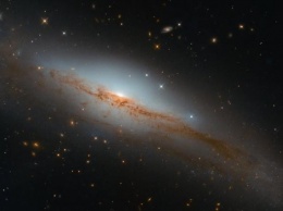 "Хаббл" сделал снимок "спокойной" галактики