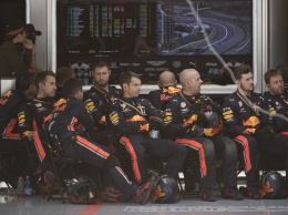 Red Bull установил новый рекорд Формулы-1 по скорости пит-стопа - 1,82 сек