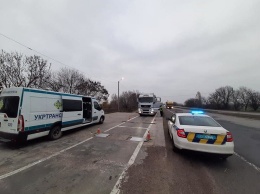 В Николаеве задержали автопоезд без документов и со значительным перегрузом, - ФОТО