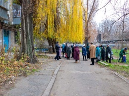 "Кормят завтраками": в Днепре на Универсальной без отопления стоят дома и детский сад