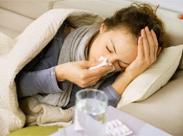 Медики рассказали как избавиться от простуды за один день