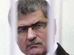 Суд вернул паспорт генералу СБУ, обвиняемому в расстрелах на Майдане