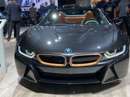 BMW продемонстрировал гибридный i8 Ultimate Sophisto Editions