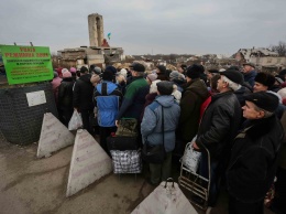 Детям не нужен загранпаспорт: правила пересечения КПВВ на Донбассе упростили