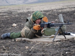 Боевики дважды обстреляли ВСУ во время согласованной "тишины" для оказания помощи раненым