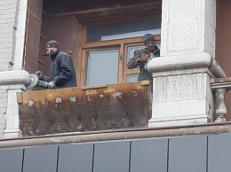 В Запорожье владельца квартиры, разрушевшего декор балкона памятки архитектуры, оштрафовали