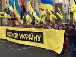 «Мы имеем достоинство!»: на Майдане Независимости началось вече (ТРАНСЛЯЦИЯ)