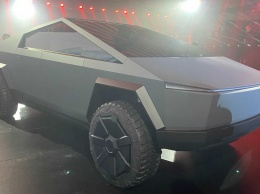 Пикап Tesla Cybertruck получил бронированный кузов и ценник от $40 тысяч