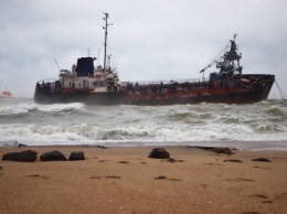 Экипаж танкера "Делфи" в Одессе могут принудительно эвакуировать, чтобы сохранить жизнь людей