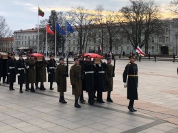 Без Лукашенко, но с Дудой: В Литве перезахоронили белорусского национального героя