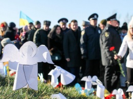 В Харькове почтили память жертв голодоморов