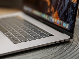 Новый MacBook Pro заставил всех поломать голову: всему виной загадочный датчик - для чего он