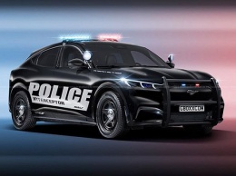 Ford Mustang Mach-E примерил полицейскую форму (ФОТО)