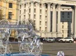 В Киеве открыли арт-объект в поддержку больных раком легких (ФОТО)