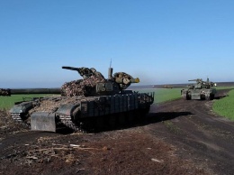 Донбасс всколыхнуло от зарева снарядов: ВСУ провели мощную танковую атаку. Фото