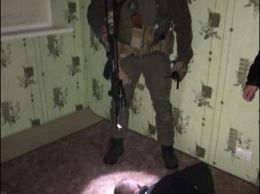 На Луганщине мужчина устроил стрельбу. Пострадавший находится в тяжелом состоянии