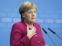 Меркель угодила в конфуз на сцене в Берлине: видео