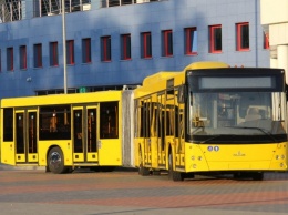 В Днепре на 88-й маршрут выехали новые "автобусы-гармошки"
