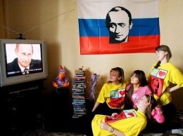 ''Нет портрета Путина - накажут'': Казарин разложил по полочках ''патриотизм'' россиян