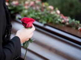 Цены на смерть: сколько стоит похоронить человека в Днепре (Видео)
