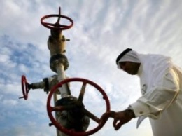 Цены на нефть обвалились после заявления Саудовской Аравии