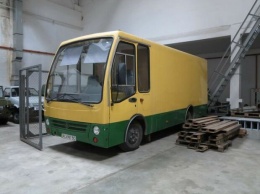 В сети показали уникальный грузовик на базе автобуса "Богдан" (фото)