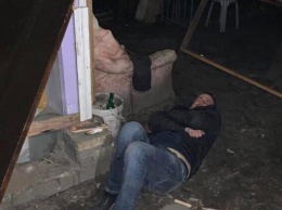 В Киеве два грабителя ломились в дачный домик