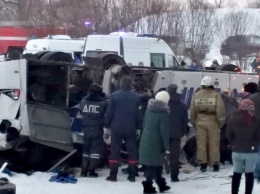 Власти Забайкалья объявили траур по погибшим в ДТП с автобусом