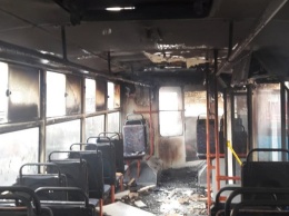 На Днепропетровщине горел пассажирский троллейбус, - ФОТО