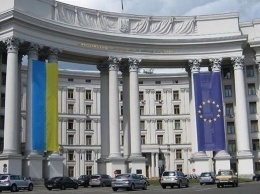 В ведомстве упомянули блокирование Будапештом комиссии Украина-НАТО