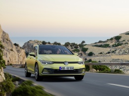 Тест нового Volkswagen Golf 8: первые впечатления от лидера класса