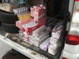 На Черниговщине нашли более 100 ящиков контрафактных сигарет