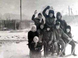 С первым снегом! В Сети показали раритетное фото замерзшего озера Курячьего