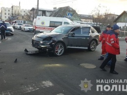 На Киевщине Porsche врезалось в маршрутку: есть погибшие, - ФОТО