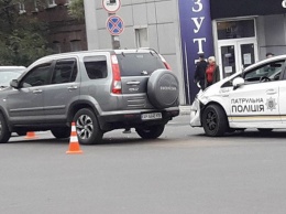 В Мариуполе патрульные полицейские проиграли суд о ДТП с участием "Приуса"
