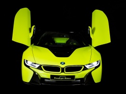 BMW разработала эксклюзивный родстер i8 LimeLight Edition