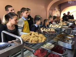 В Бердянске модернизируют систему школьного питания