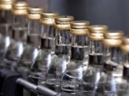 Смерть отрасли: в Украину разрешили импортировать иностранный спирт