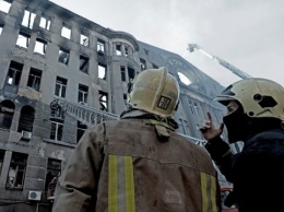 Из-за пожара в колледже в Одессе объявили региональную чрезвычайную ситуацию и создали штаб